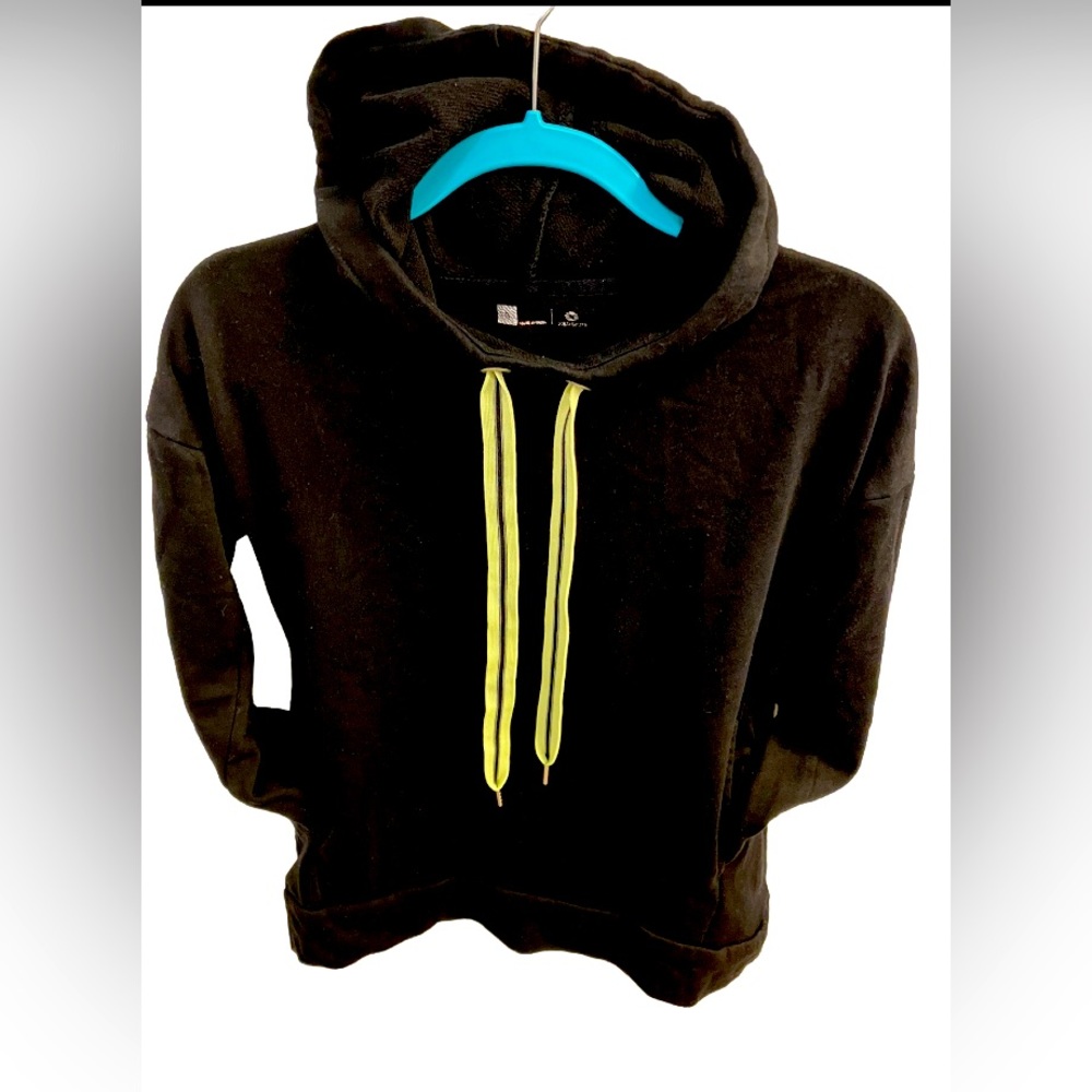 Xersion, women’s lightweight activewear hoodie, size small, kangaroo pocket
